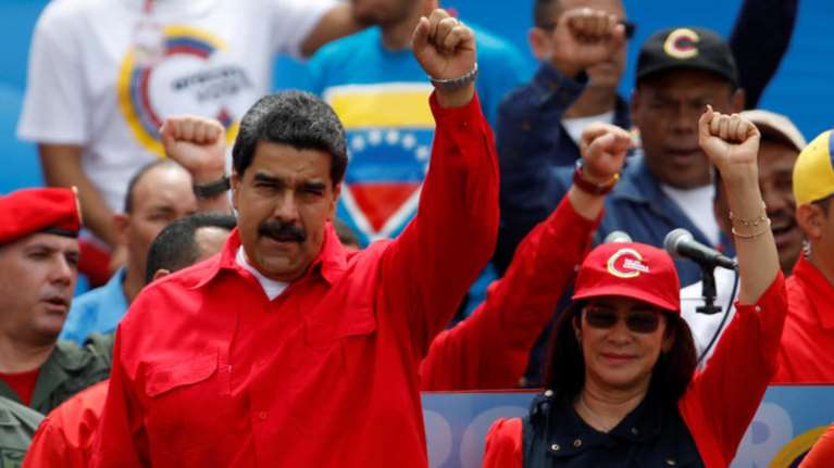 Ο Μαδούρο κάλεσε το λαό σε στρατιωτικές ασκήσεις μετά τις απειλες Τραμπ