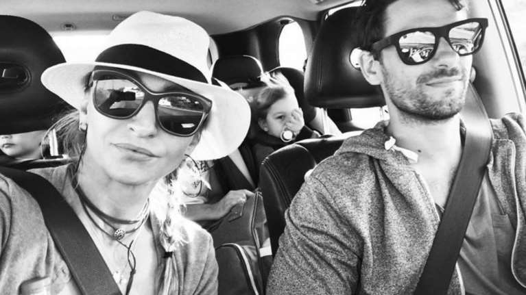 Ρούλα Ρέβη: Εγινε μοντέλο και ποζάρει στον φακό του Τότσικα [Εικόνες]