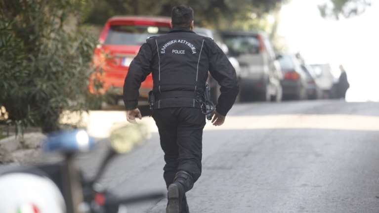 Θρίλερ στη Νίκαια: Άγρια δολοφονία 54χρονου στο σπίτι του