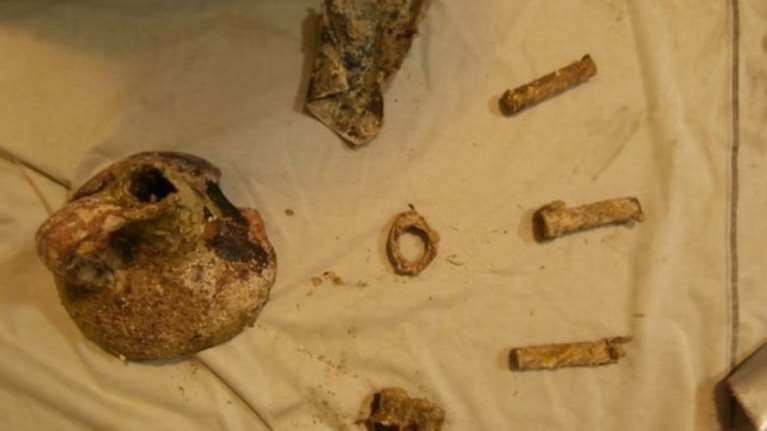 Πιάστηκαν επί τω έργω έξι δύτες στο Λιμένι, με αρχαία αντικείμενα