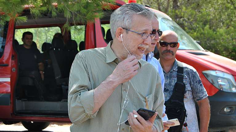 Στήριξη Εσθονής βουλευτού σε Κοντονή: «Το συνέδριο είναι ντροπή»