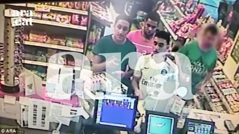 Οι τζιχαντιστές της Βαρκελώνης ψώνιζαν ...αναπτήρες