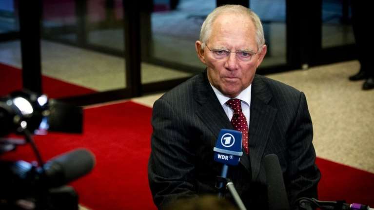 Επική ατάκα Σόιμπλε: Κάποια μέρα θα μου στήσουν ...μνημείο στην Ελλάδα