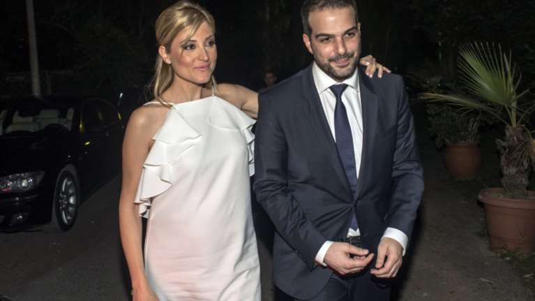 Σακελλαρίδης - Τζίμα βάφτισαν την κόρη τους - Και το όνομα αυτής: Ελένη