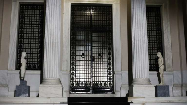 Το Μαξίμου «κάρφωσε» τον Ρουβίκωνα για την επίθεση στον ΔΟΛ-Τι λένε Τα Νέα