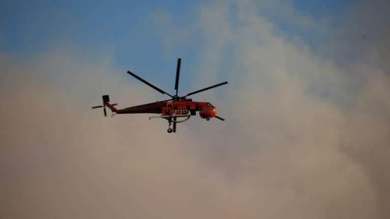 Από πυροσβεστικό αεροσκάφος είδαν δύο να βάζουν νέες φωτιές στη Ζάκυνθο