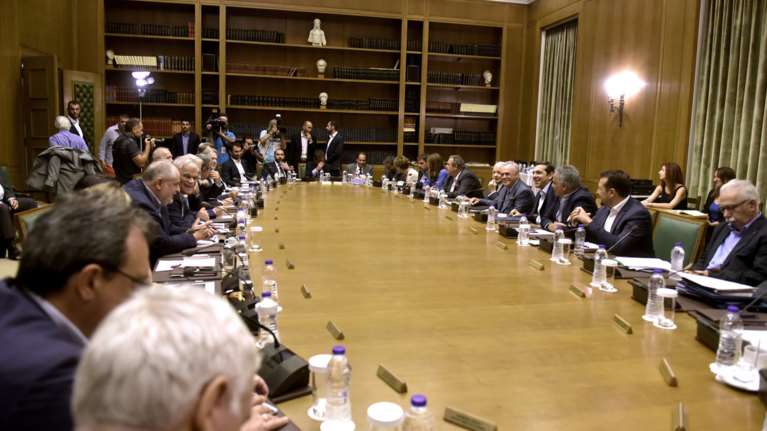 Πρώτο υπουργικό συμβούλιο μετά τις καλοκαιρινές διακοπές υπό τον Τσίπρα