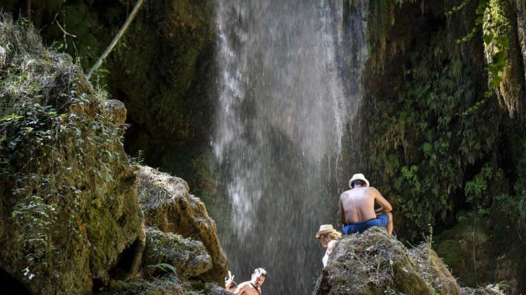 Μαγικές εικόνες από τους καταρράκτες της Νεμούτας στην Ηλεία