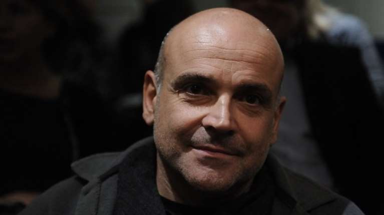 Σήμερα η δίκη του συμβασιούχου που μαχαίρωσε τον δήμαρχο Ελευσίνας