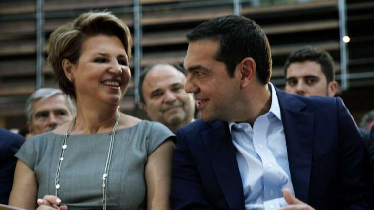 Αλλαγές στο καθεστώς του Δημοσίου εξαγγέλλει σήμερα ο Τσίπρας