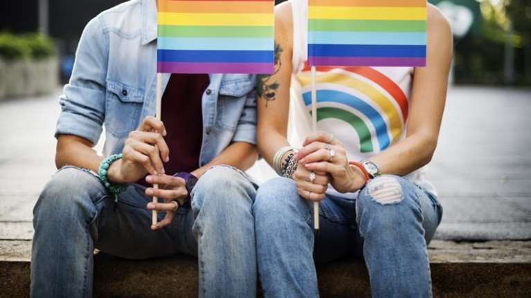 Νεοναζί ερωτεύτηκε μαύρη και άλλαξε η ζωή της