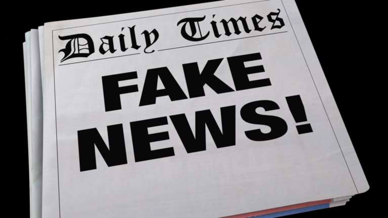 Ομάδα κρούσης για τα fake news συστήνει η ΕΕ