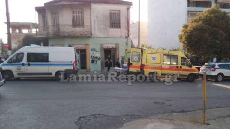 Σοκ στη Λαμία: 66χρονη έπεσε από τον 5ο όροφο στο κενό