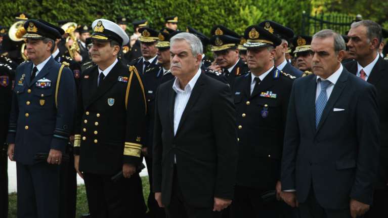 Γιατί ξαφνικά ο Τόσκας άναψε φωτιές με τους πυροσβέστες