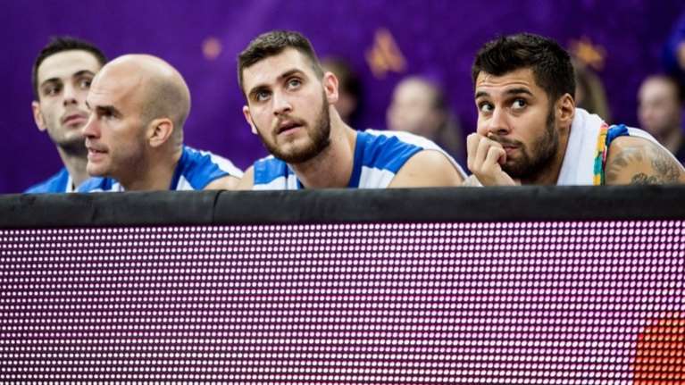 Μπάχαλο η Εθνική ομάδα, κλίμα αποσύνθεσης μετά τη νέα ήττα