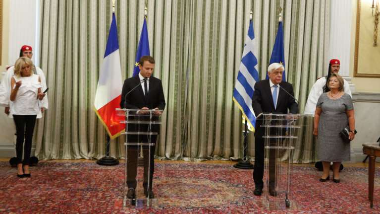 Live η επίσκεψη του γάλλου προέδρου Εμανουέλ Μακρόν στην Αθήνα