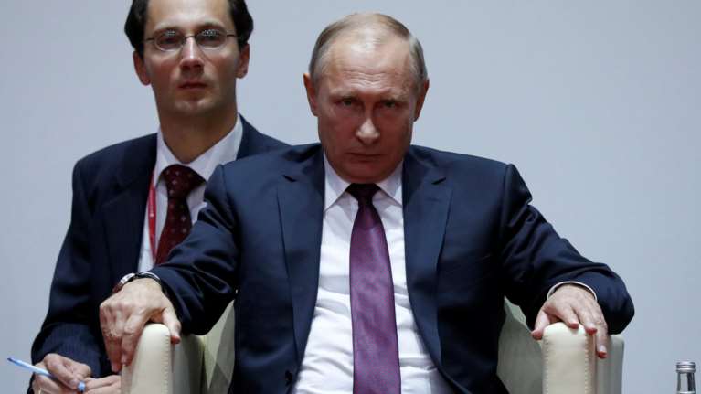 «Σκοτώνει» ο Πούτιν:  Ο αμερικανός ΥΠΕΞ «έχει μπλέξει με κακές παρέες»