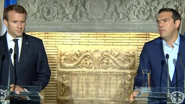 Δείτε την κοινή συνέντευξη Τύπου Τσίπρα-Μακρόν στο Μαξίμου