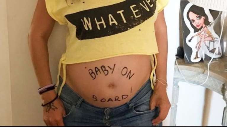 Εγκυμοσύνη έκπληξη για ελληνίδα ηθοποιό, η φωτό που ανέβασε στο instagram