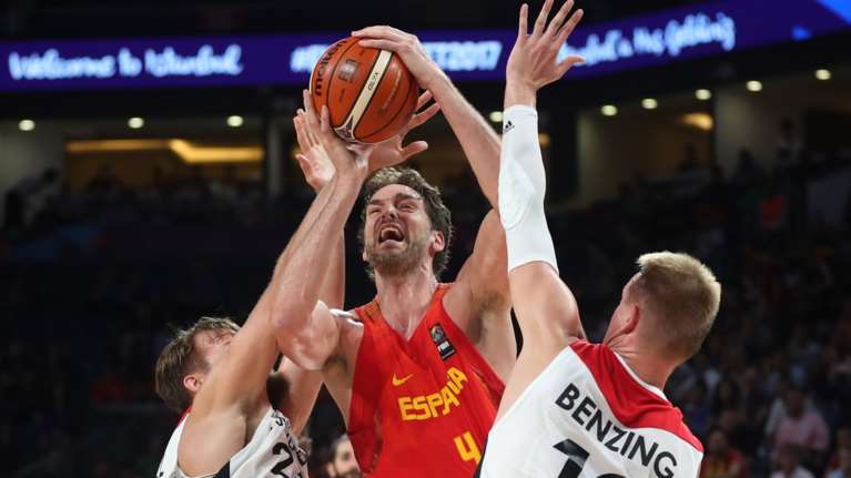 Δια χειρός Γκασόλ η Ισπανία άνετα στα ημιτελικά του Eurobasket