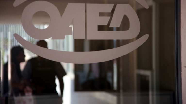 Περισσότερες οι απολύσεις από τις προσλήψεις τον Αύγουστο