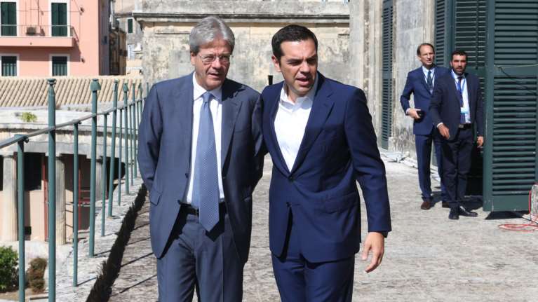 Στους ιταλούς η ΤΡΑΙΝΟΣΕ με υπογραφές Τσίπρα - Τζεντιλόνι