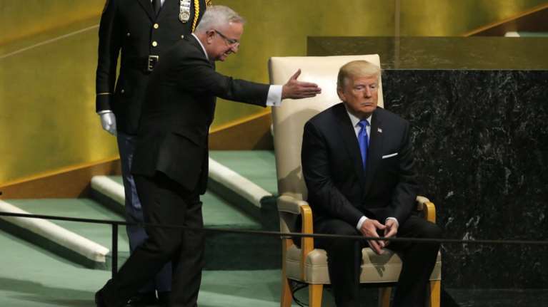 «Λάδι στη φωτιά» ρίχνει ο Τραμπ με νέες απειλές προς τον Κιμ