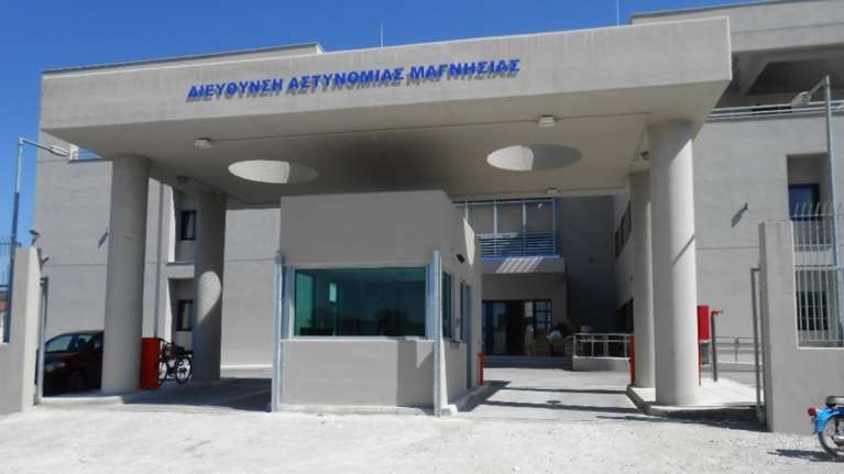 Εκλεψαν μηχανάκι μέσα από το κτίριο της Αστυνομίας