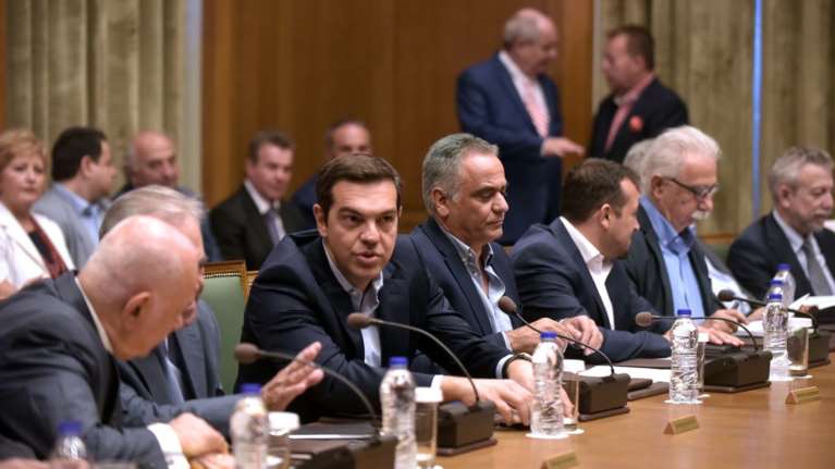 Γιατί η κυβέρνηση παίρνει... μηδέν στη διαχείριση κρίσεων