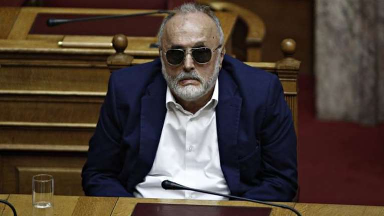 &quot;Μασάζ&quot; Κουρουμπλή σε βουλευτές του ΣΥΡΙΖΑ για το πετρελαιοκηλίδα