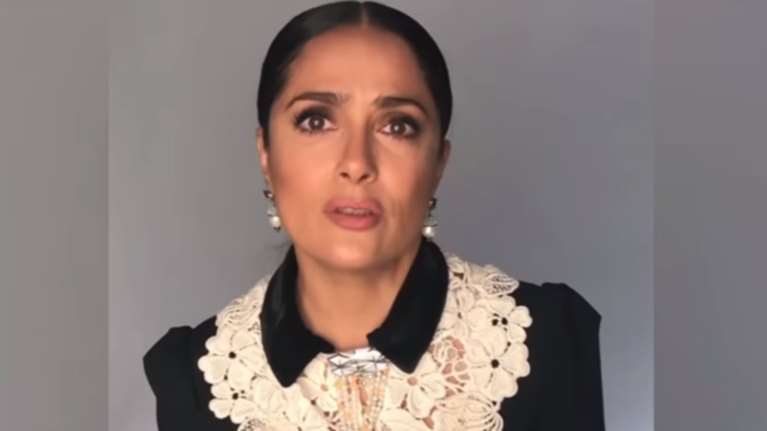 Η Μεξικανή Σάλμα Χάγιεκ κάνει καμπάνια για τα θύματα του σεισμού