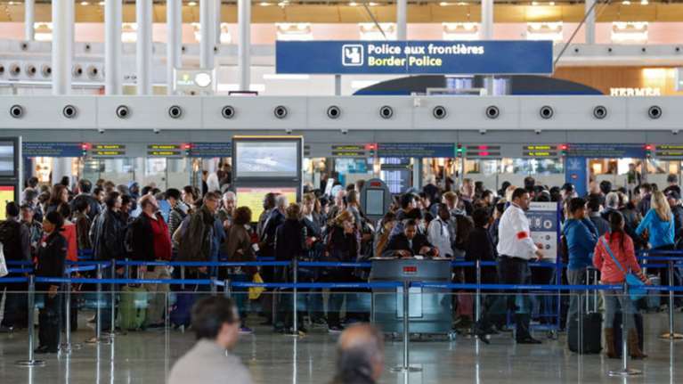 Ισλαμικό Κράτος: Βάλαμε βόμβες σε αεροπλάνο στο Σαρλ ντε Γκολ