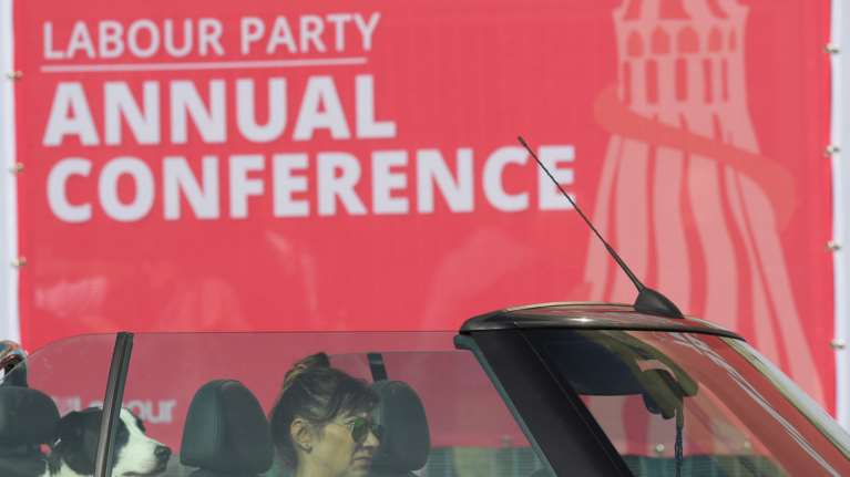 Eργατικοί: Να μείνoυμε στην ενιαία αγορά μετά το Brexit