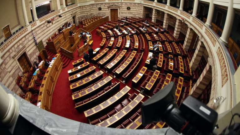 Πολιτική σύγκρουση στη Βουλή για Καμμένο και Νoor1