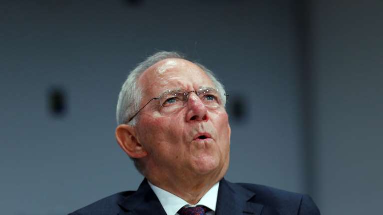 Πιέσεις στον Σόιμπλε να αναλάβει πρόεδρος της Bundestag