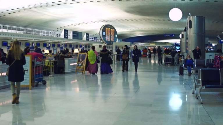 Xάος στα αεροδρόμια σε όλο τον κόσμο -Κατέρρευσε το check in