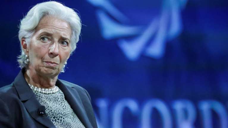 Στρατηγική για τη μείωση των «κόκκινων» δανείων ζητά το ΔΝΤ