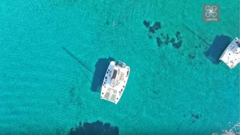 Απέραντο γαλάζιο: Η άγνωστη «εξωτική» παραλία της Αιτωλοακαρνανίας