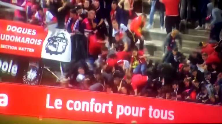 Παρολίγον τραγωδία σε αγώνα ποδοσφαίρου στη Γαλλία με 29 τραυματίες