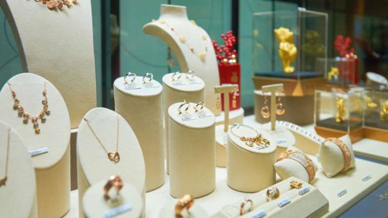 Διάρρηξη σε κοσμηματοπωλείο στους Αγίους Αναργύρους