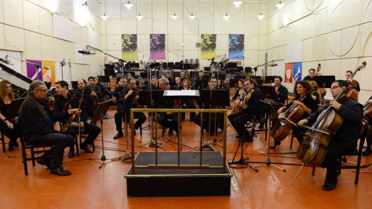 Με τροπολογία, αυξήσεις στο προσωπικό ΑΕΙ-ΤΕΙ &amp; στους μουσικούς της ΕΡΤ