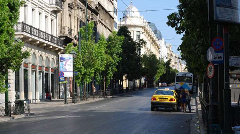 Εργα από αύριο και για 15 μέρες στη Σταδίου: τι αλλάζει στην κυκλοφορία