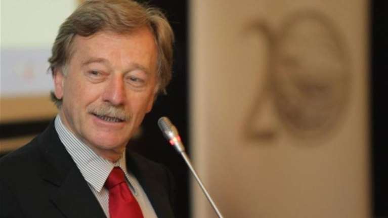 Η ΕΚΤ συνεχίζει να ανησυχεί για τα κόκκινα δάνεια των τραπεζών