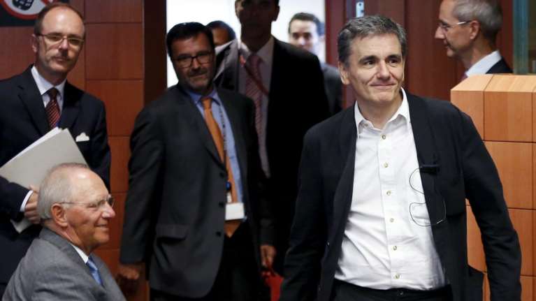 Το αποχαιρετιστήριο μήνυμα του Ευκλείδη Τσακαλώτου στον Σόιμπλε