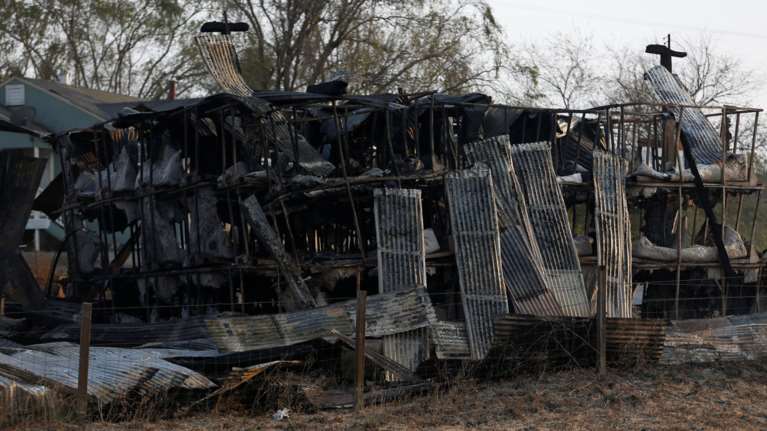 Kόλαση φωτιάς με δέκα νεκρούς στην Καλιφόρνια [ΕΙΚΟΝΕΣ]