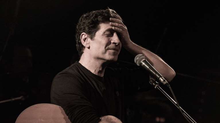 Ο Σωκράτης Μάλαμας κάθε Δευτέρα επιστρέφει στο στέκι του