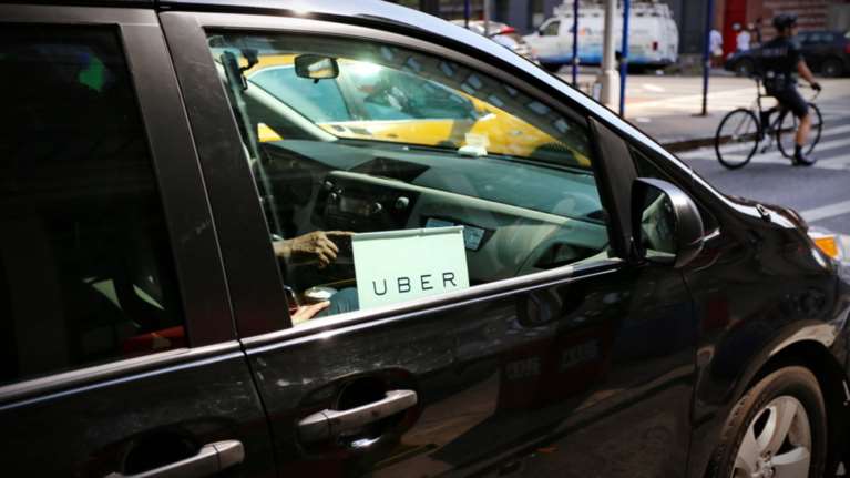 Η Uber προσφεύγει κατά της αφαίρεσης της άδειάς της στο Λονδίνο