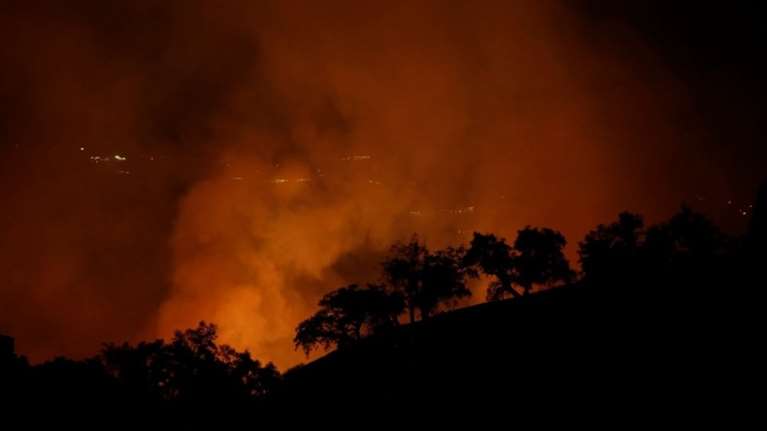 Στους 33 οι νεκροί από τις μεγάλες φωτιές στην Καλιφόρνια (ΒΙΝΤΕΟ)
