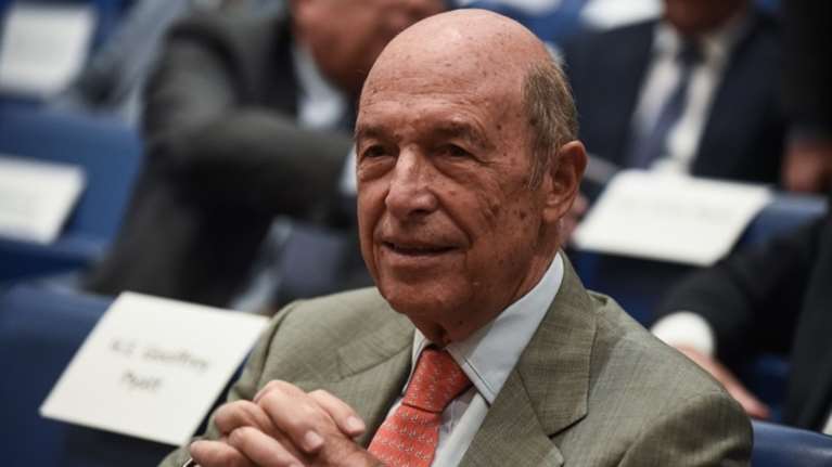 Παρέμβαση Σημίτη: Οι αρχηγοί ανήκουν στο παρελθόν