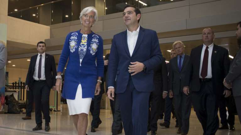 Tσίπρας-Λαγκάρντ: Εφαρμογή του προγράμματος και μετά το χρέος